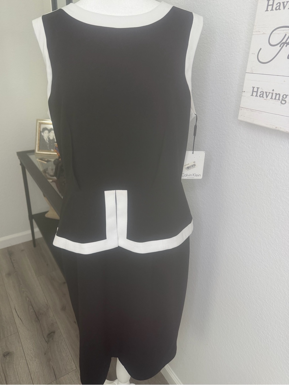 Calvin Klein Colorblock Peplum Dress 12 Black White Sleeveless Scuba Sheath NWT